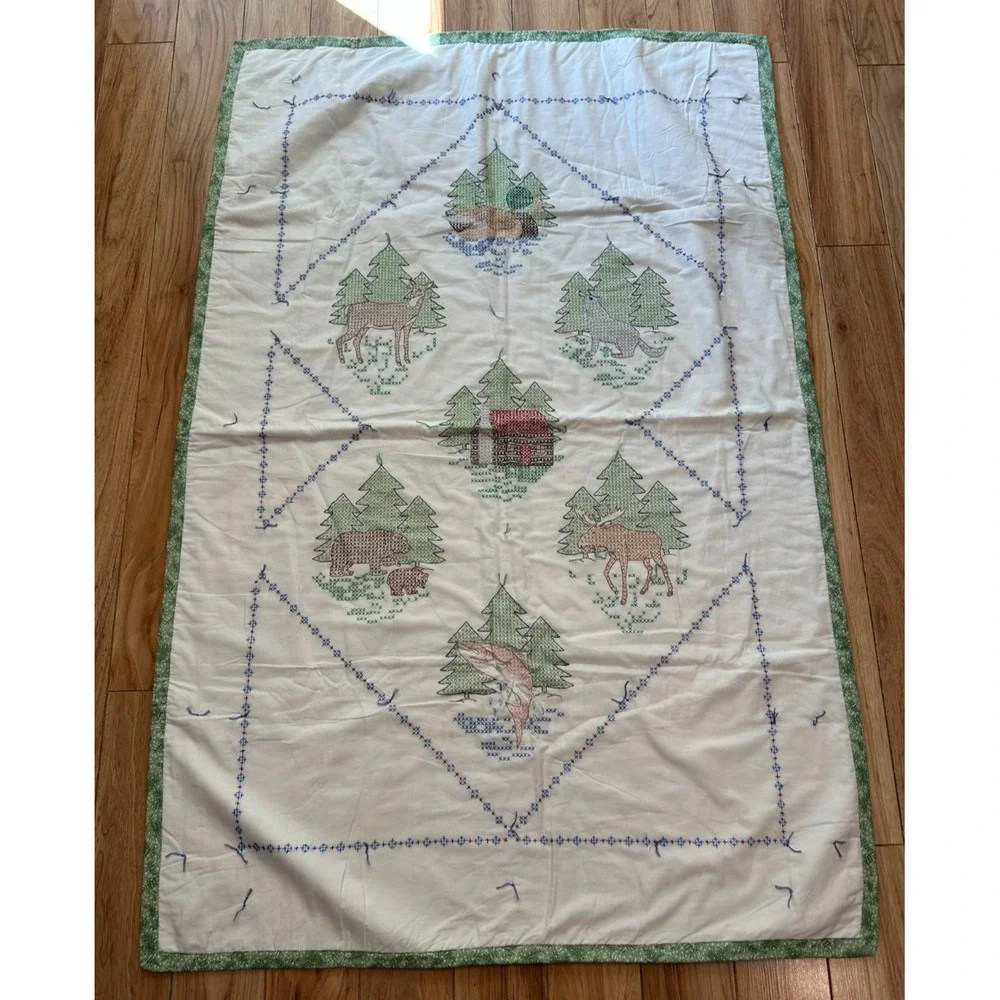 Jack Dempsey Great Outdoors‎ Fox White Lap Boy Cabin Quilt 58'' x 38''
